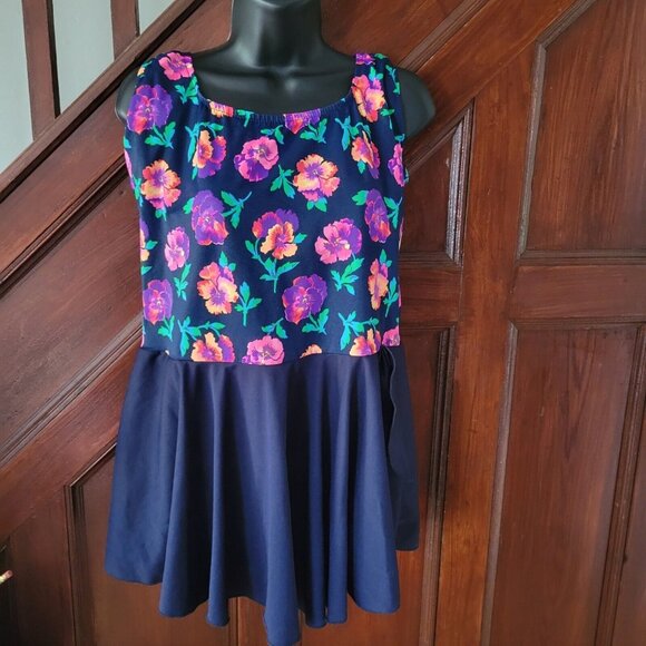Palisades Beach Club Other - Palisades Beach Club Women’s Sz 20w Floral One Piece Bathing Suit Swimsuit Skirt